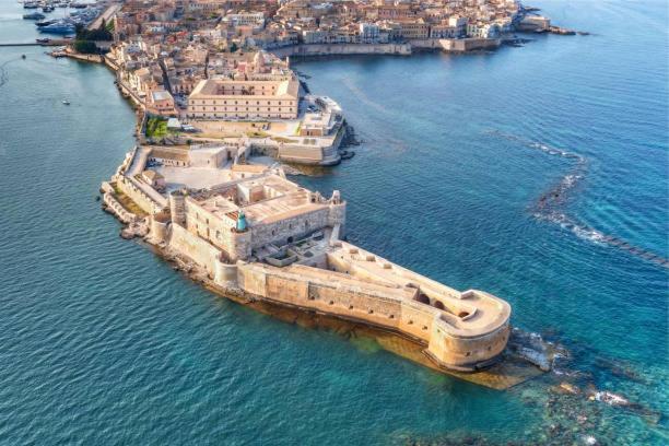 La Casetta Di Diana Ortigia Syracuse Luaran gambar